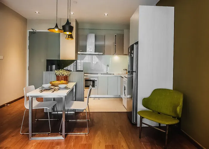 Marina Travellers Suite @ Riverson Soho