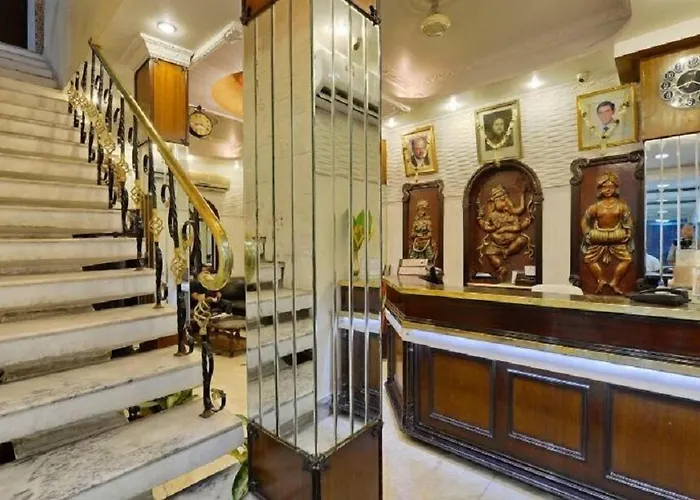 Hotel Heera Kolkata