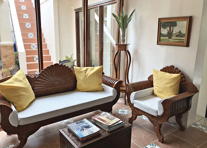 Bed and Breakfast Casa Roces Legazpi