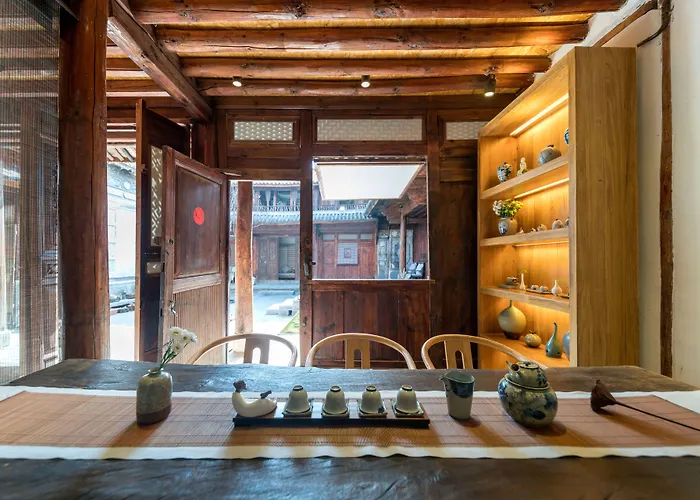 Dali Old Courtyard Boutique Inn