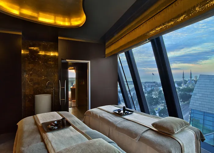 Apartments By Fairmont Baku Flame Towers