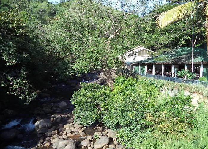 Belihuloya Rest House
