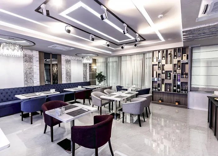 Parallel Hotel