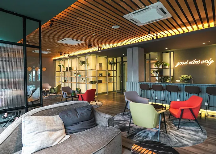 Ceylonz Suites By Mykey