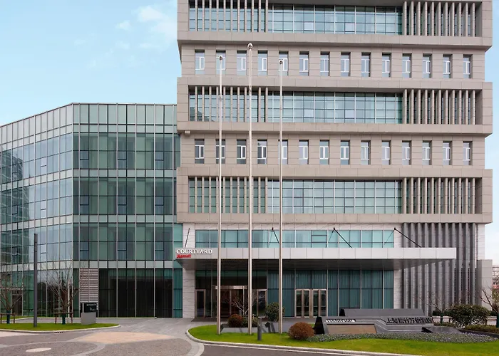 Courtyard By Marriott Shanghai Minhang