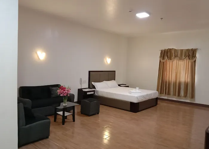 Meaco Royal Hotel- Lucena