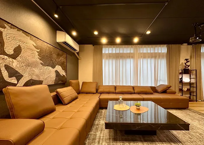 The Hills Suite Daikanyama & Omotesando-Shibuya-Harajuku-Meiji Shrine & 10-Minute Walk From Daikanyama