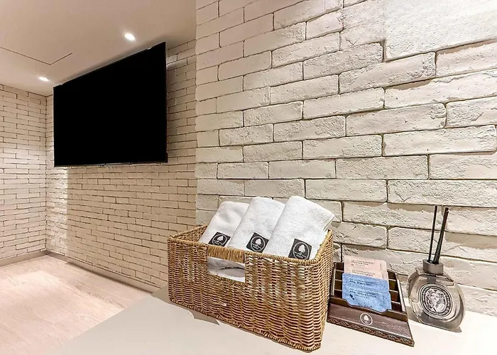 Sinchon Hotel Gaeul