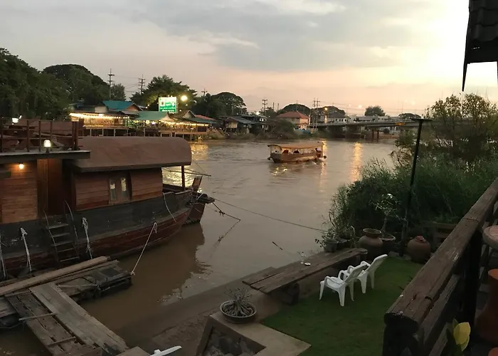 Ayothaya Riverside House