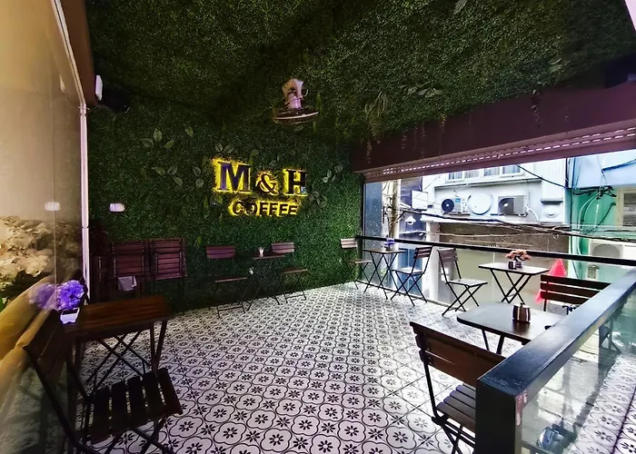 M&H Hotel