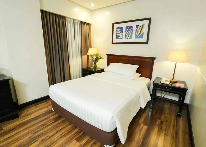 Court Meridian Hotel & Suites Olongapo