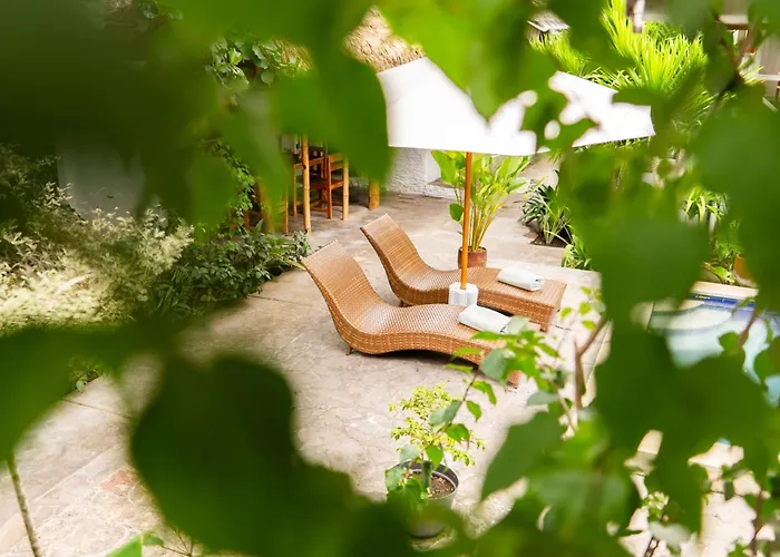Buena Vibra Bungalows With Quiet Garden Gili Air