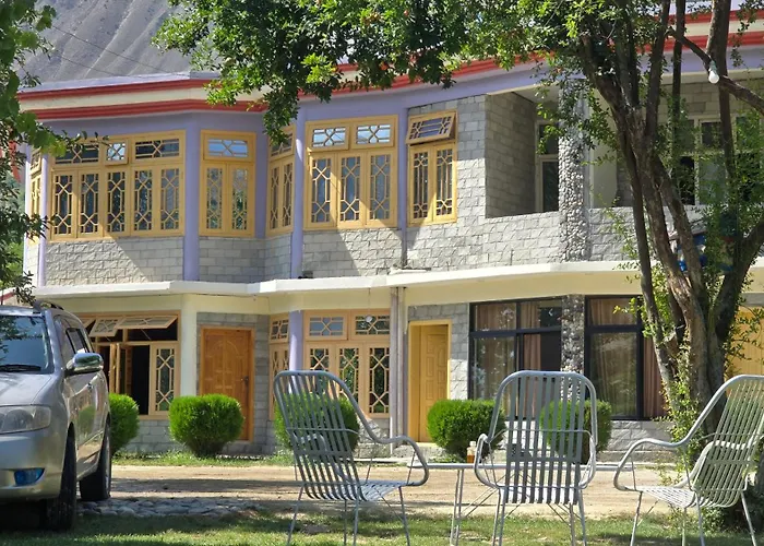 Hikal Guest House Karimabad 