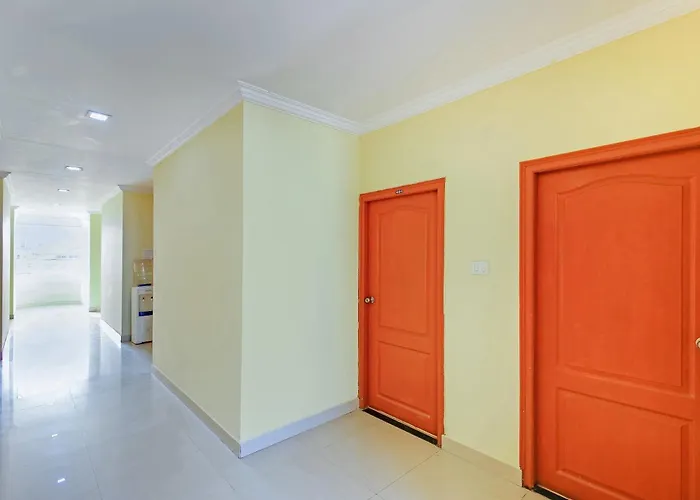 Super Hotel O Golden Hive Madhapur Near Shilparamam