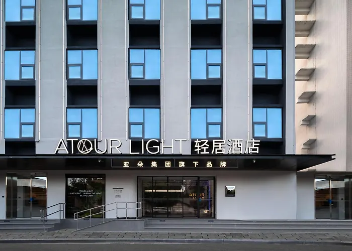 Atour Light Hotel Chengdu Wenshuyuan Liangjiaxiang Subway Station