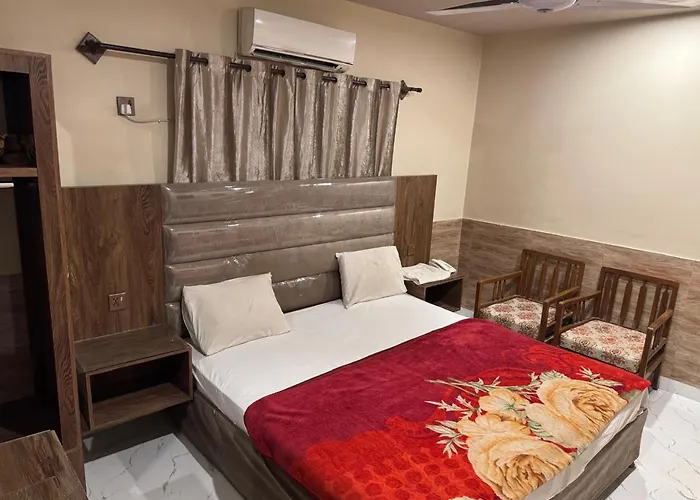 Sk Travellers Inn Karachi