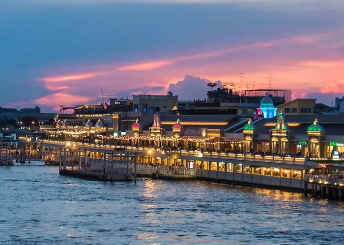 Seen Hostel Bangkok The Riverwalk