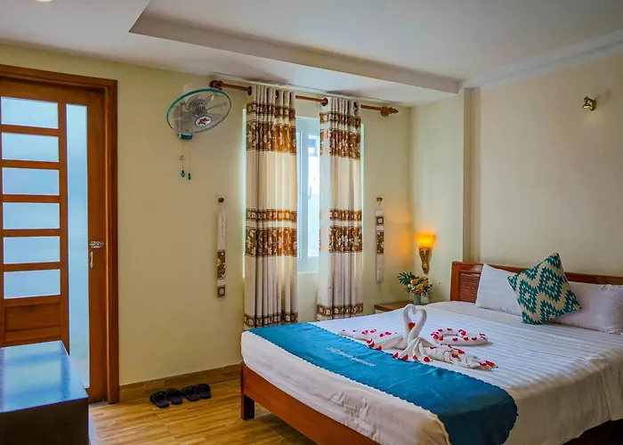 Dmz Hotel ,Central Hue ,Near Perfume River
