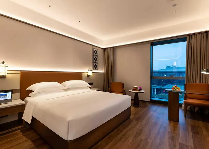 Hotel Guangzhou Baiyun International Convention Center