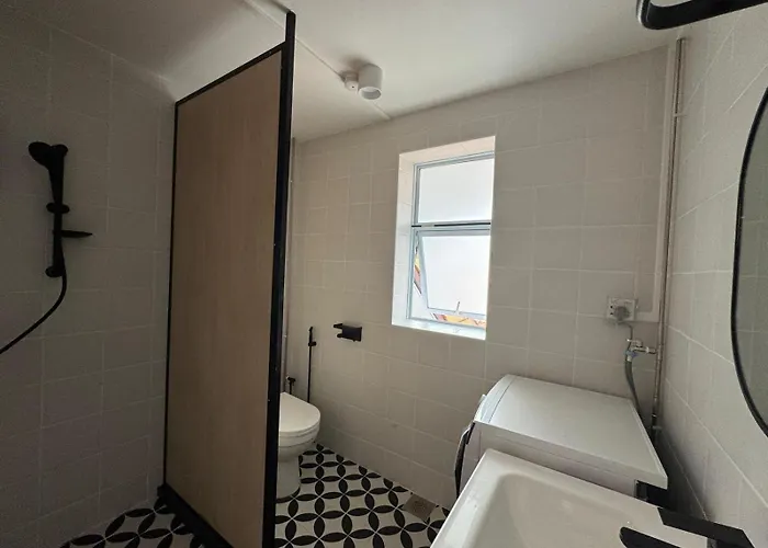 Admiralty Hills Serviced Apartment