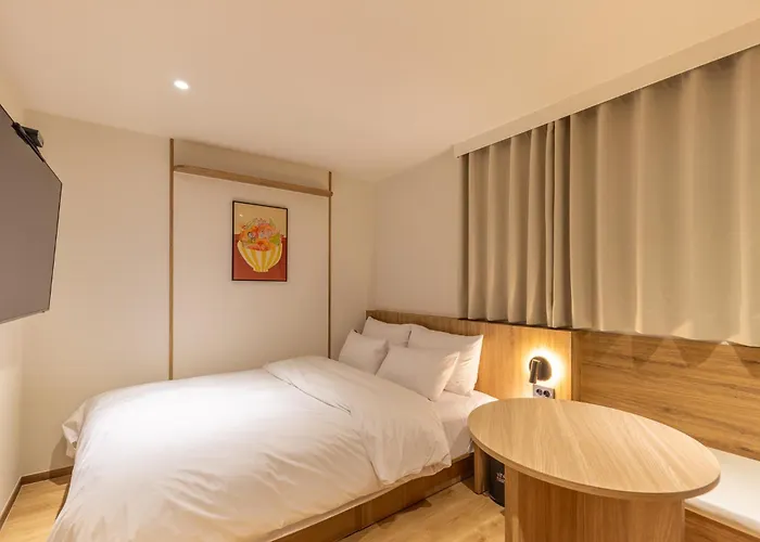 Vinetree Boutique Hotel