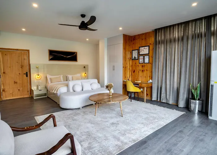 Tibet Hotel Skardu