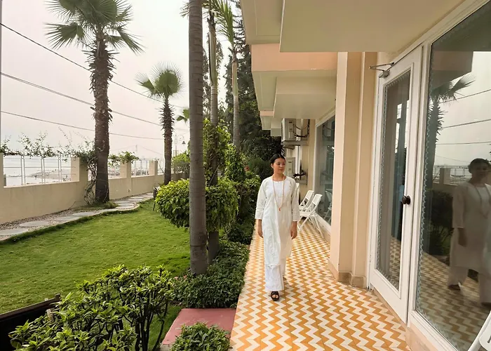 Yog Niketan By Sanskriti Hotel Rishikesh