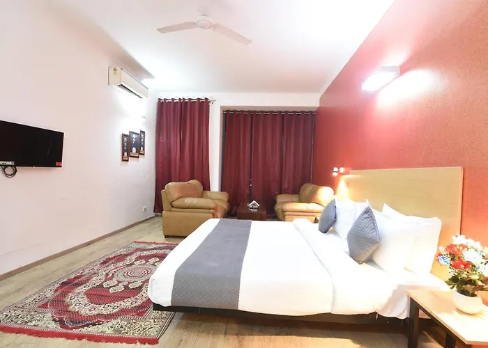 Hotel Dev Inn
