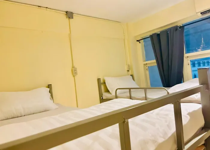 Au Bon Hostel