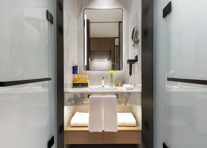 Voco Suzhou Guanqian Street By Ihg Hotel