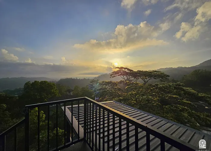 Golden Sky Hotel & Wellness Kandy