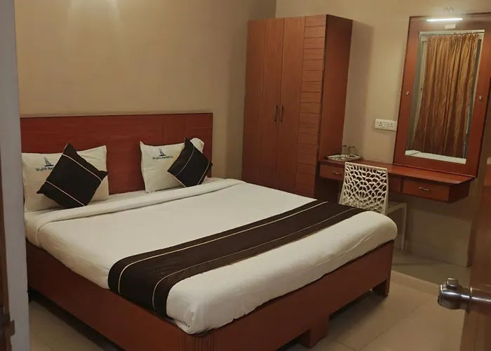 Skylink Residency