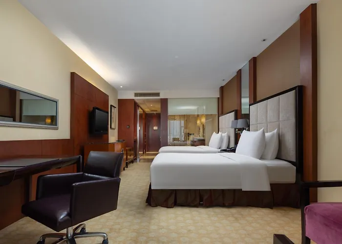 Celebrity City Hotel