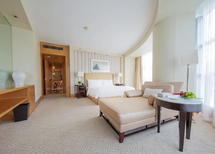 The Ritz-Carlton Beijing, Financial Street