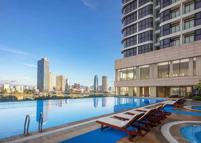 Melia Vinpearl Danang Riverfront