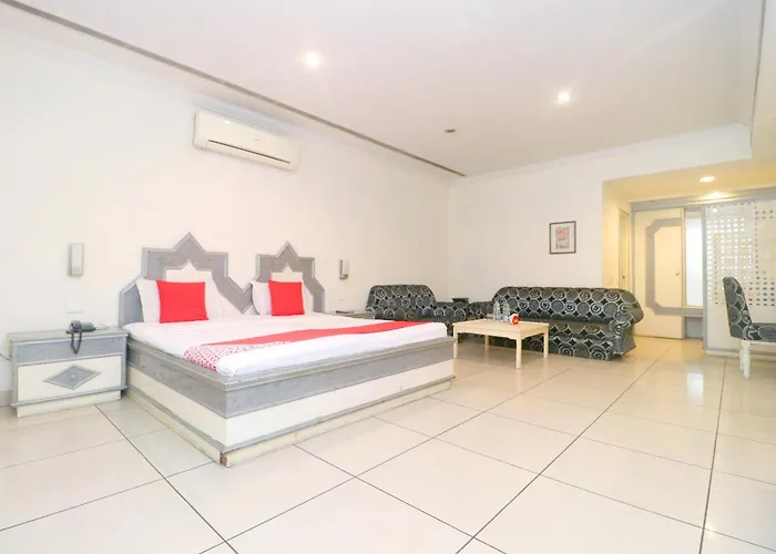 Hotel O Plaza Grand
