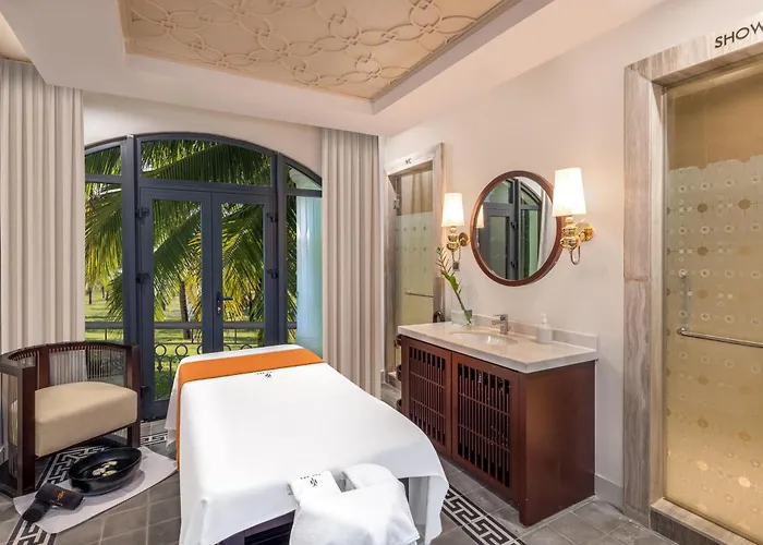 Melia Vinpearl Cam Ranh Beach Resort