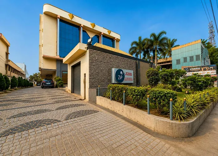 Zip By Spree Hotels Surabi International Vellore