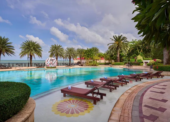 Ramada By Wyndham Sihanoukville Xinhaohui Palace
