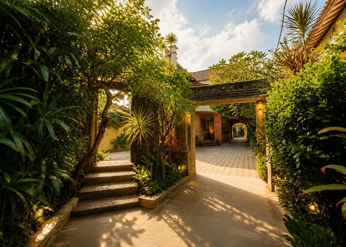 Bali Ayu Hotel & Villas Kuta 