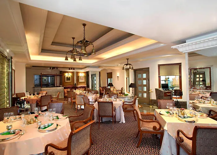 Sheraton New Delhi Hotel