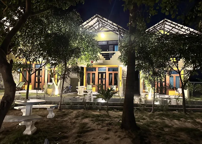 Dinuda Lagoon Hotel Kalpitiya
