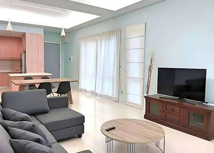 Sunset Seaview Vacation Condo City Centre @ Imago Shopping Mall