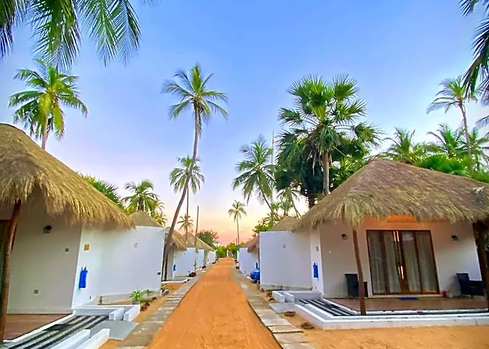 The Blue Lagoon Resort Kalpitiya