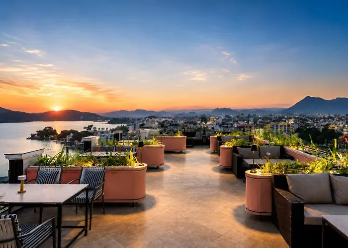 My Downtown - The Red Pier Hotel Udaipur