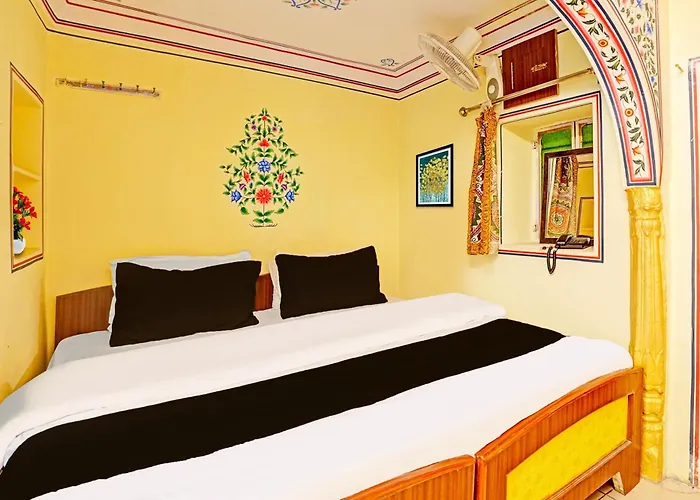 Super Collection O Ramganj Near Hawa Mahal Hotel Jaipur