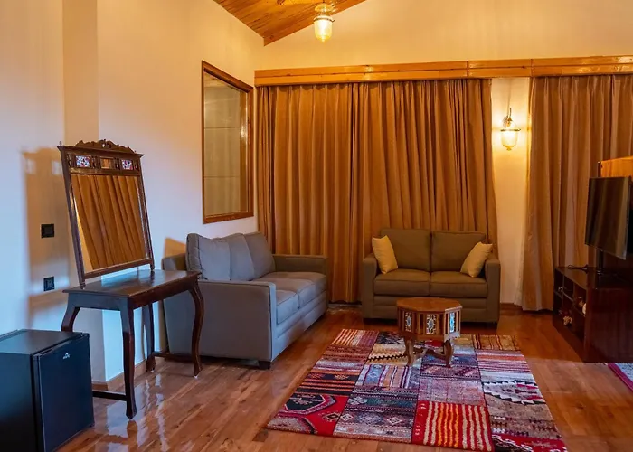 Chillaru Spa & Resort Kasauli