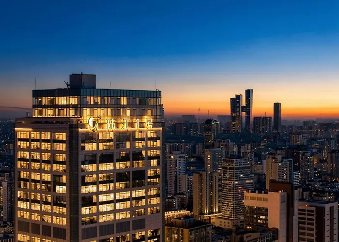 Golden Eagle Summit Hotel Downtown Nanjing 