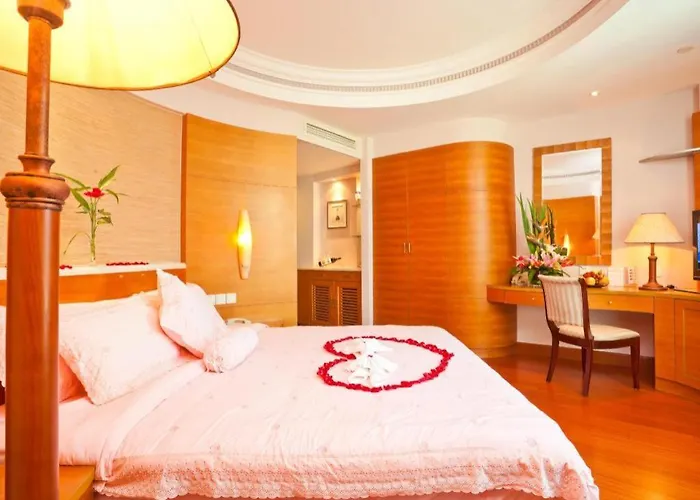 Sanya Baohong Hotel