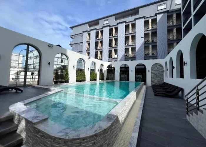 Embryo Hotel